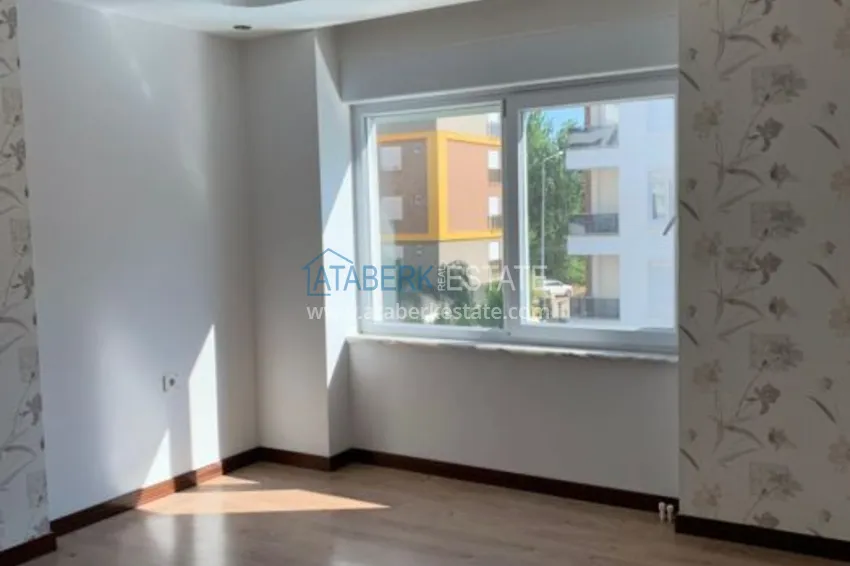 Приобрести Квартира от собственника в Анталии, район Коньяалты с газификацией 12 