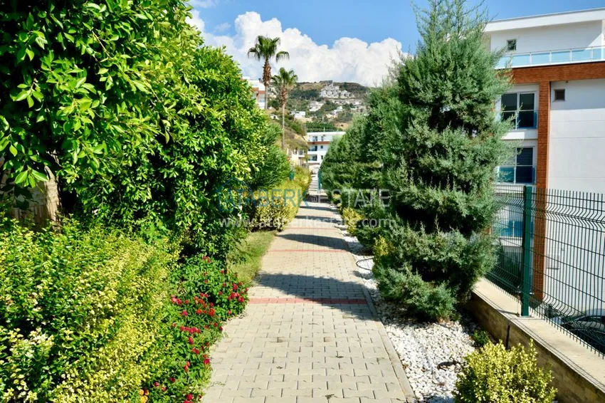 Садовый дуплекс в Каргыджаке в резиденции класса-люкс 15 