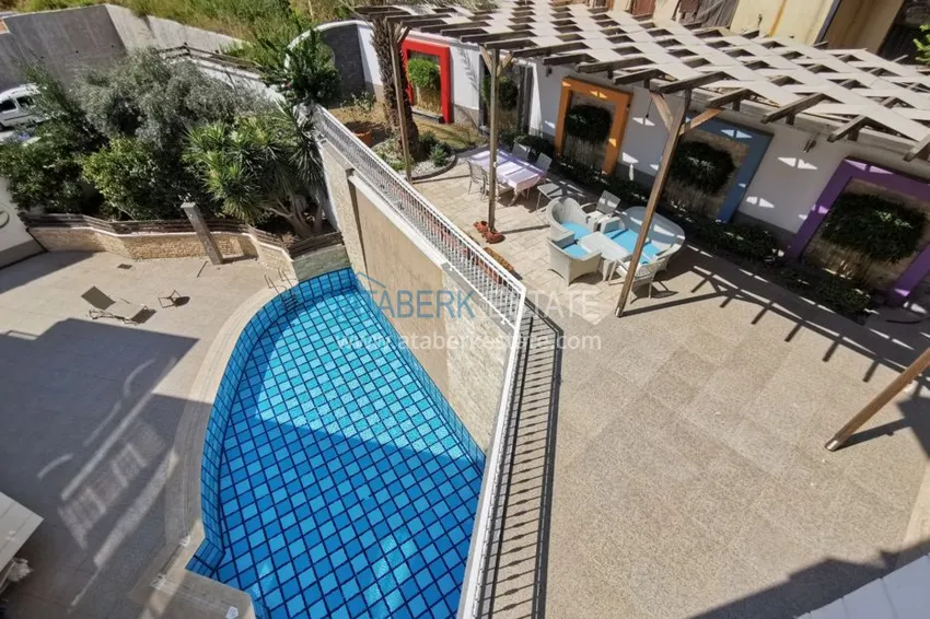 Приобрести Видовая квартира в центре Алании в эксклюзивном комплексе  17 