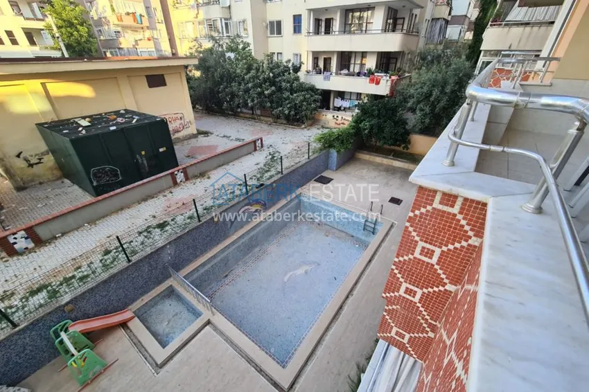 Приобрести Трехкомнатная квартира в Махмутларе, с мебелью рядом с морем 14 