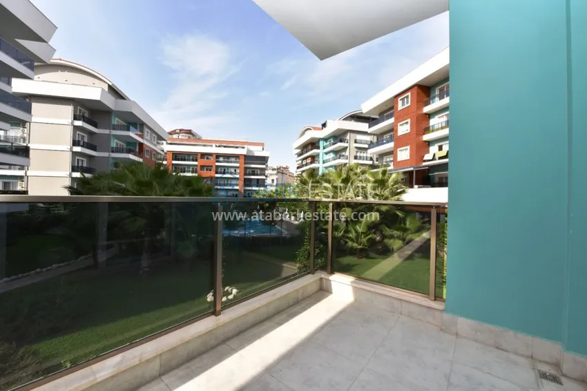 Приобрести Квартира в Оба просторная с отдельной кухней, в комплексе с инфраструктурой 16 