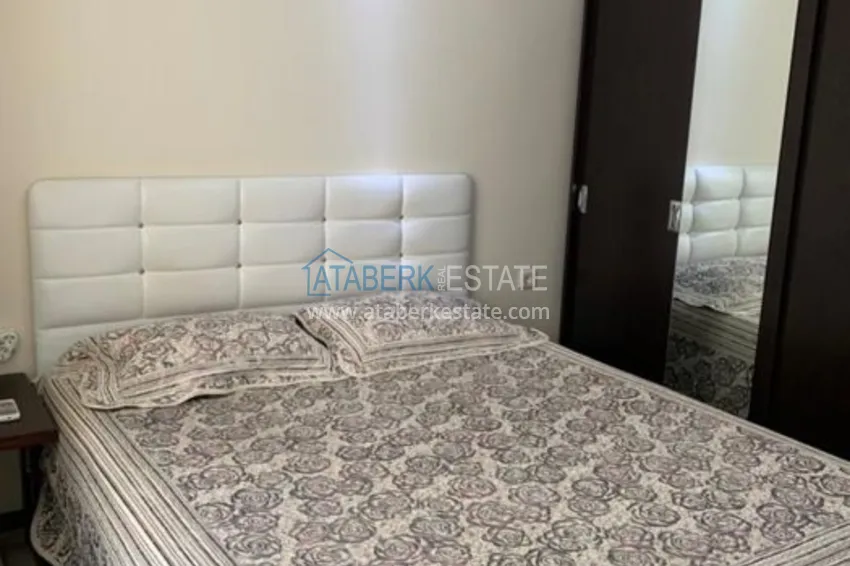 Приобрести Трехкомнатная квартира в Алании с мебелью в районе пляжа Клеопатра 17 