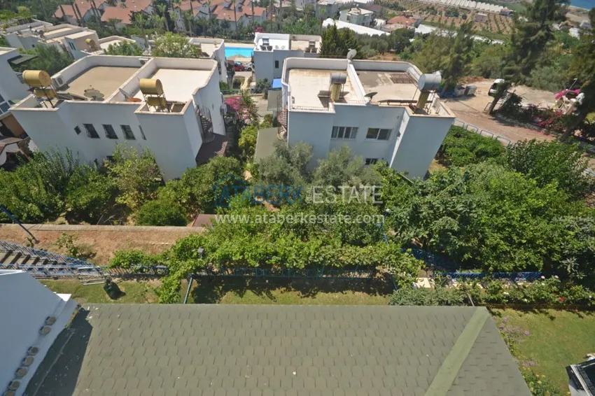 Приобрести Трехуровневая смежная вилла в районе Демирташ с собственным садом 18 