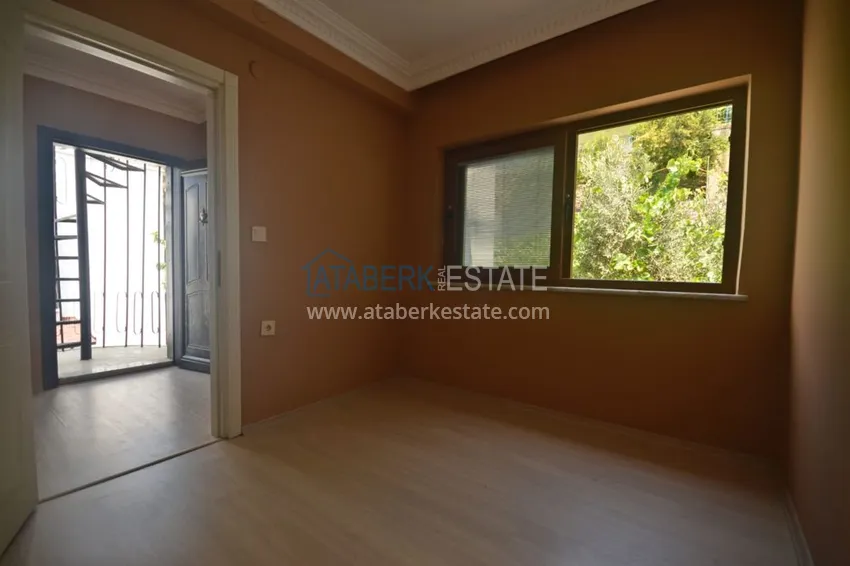 Приобрести Трехуровневая смежная вилла в районе Демирташ с собственным садом 19 