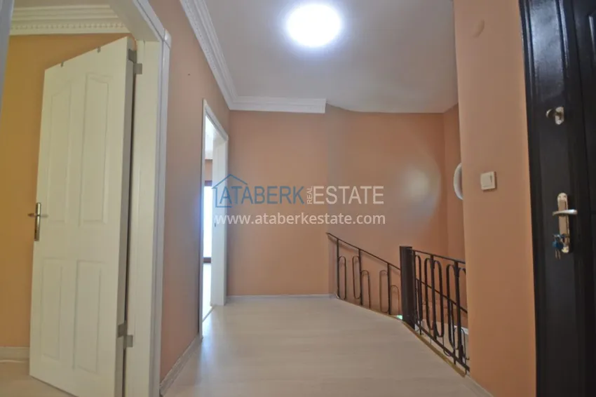 Приобрести Трехуровневая смежная вилла в районе Демирташ с собственным садом 21 