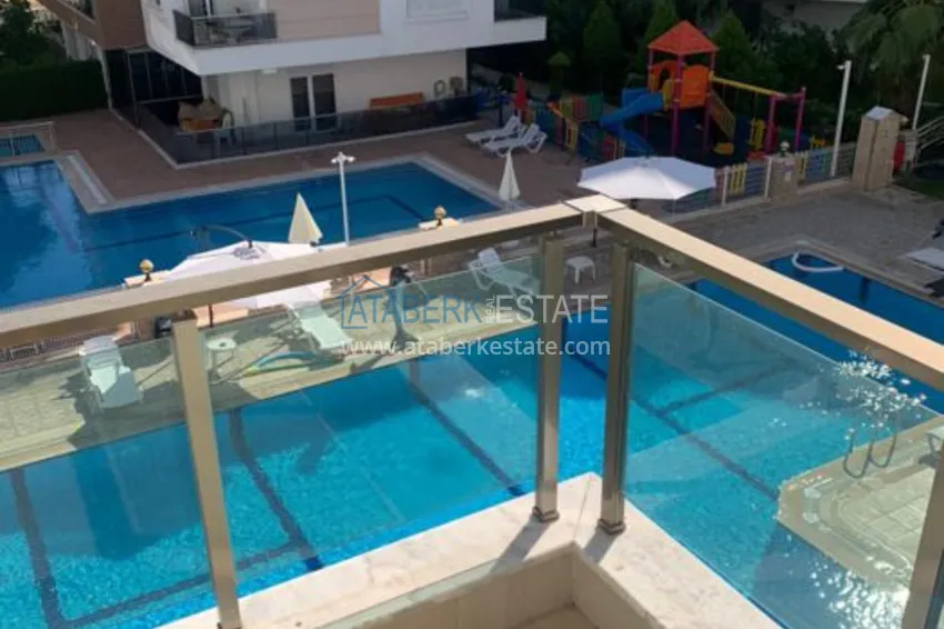 Приобрести Квартира от собственника в Анталии, район Коньяалты с газификацией 16 