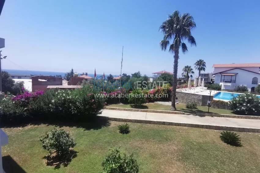 Приобрести Вилла в районе Демирташ с мебелью, садиком и великолепным видом на море  22 