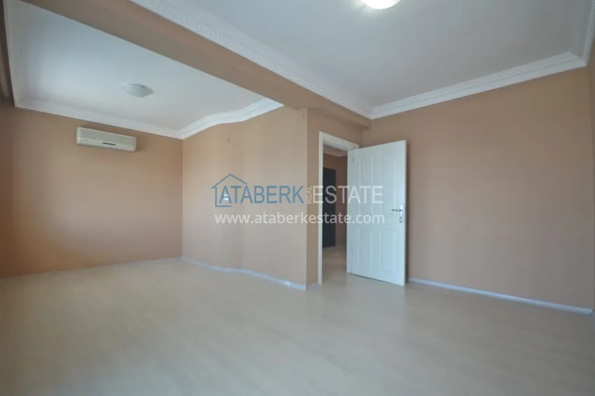 Приобрести Трехуровневая смежная вилла в районе Демирташ с собственным садом 23 