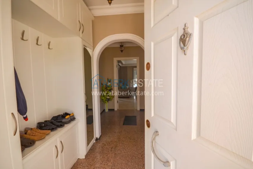 Приобрести Вилла в Махмутларе с мебелью, видом на море и горы – гражданство 1