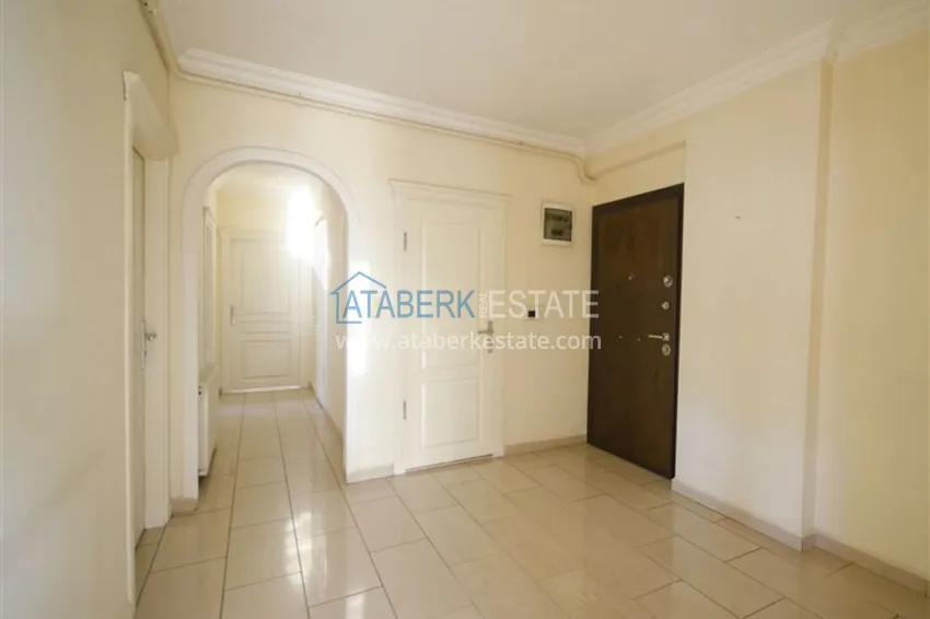 Приобрести Квартира в самом центре Алании с газификацией и видом на горы  1 