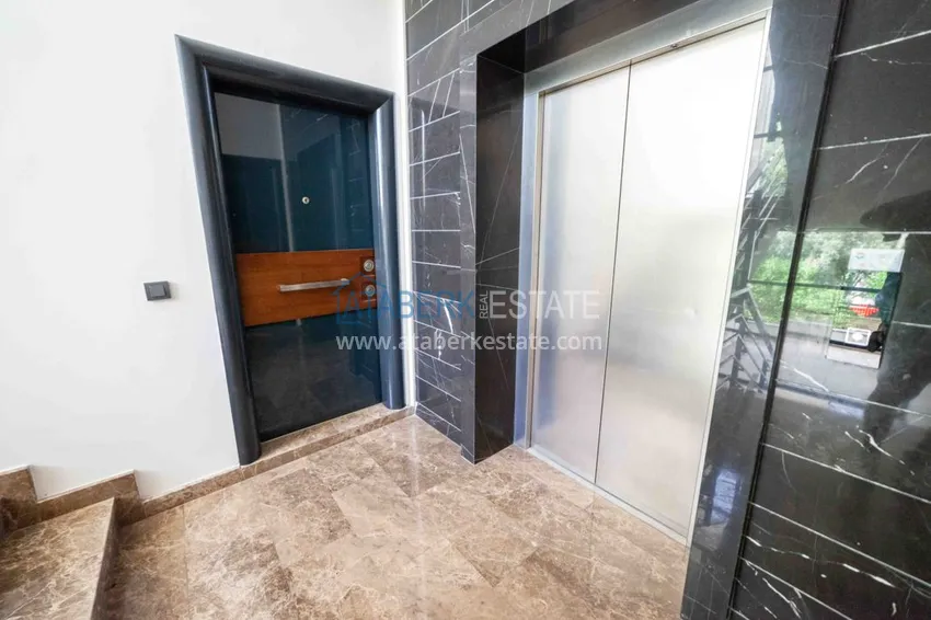 Видовая квартира в центре Алании в эксклюзивном комплексе  22 