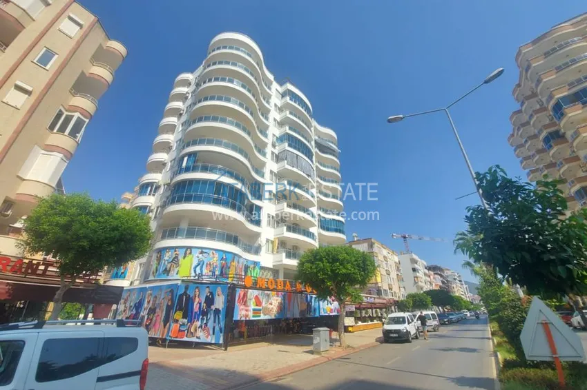 Квартира в Махмутларе в жилом комплексе на улице Барбаросса 3 