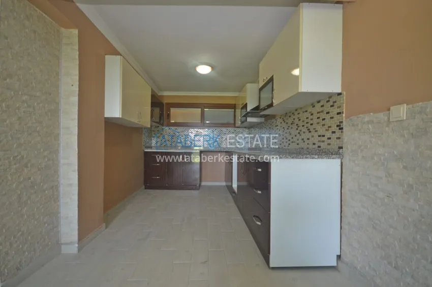 Приобрести Трехуровневая смежная вилла в районе Демирташ с собственным садом 4 