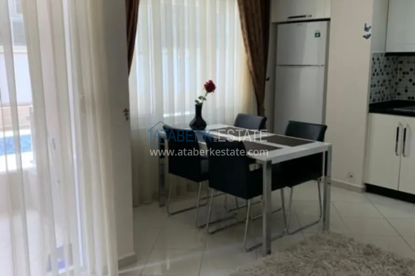 Приобрести Трехкомнатная квартира в Алании с мебелью в районе пляжа Клеопатра 5 