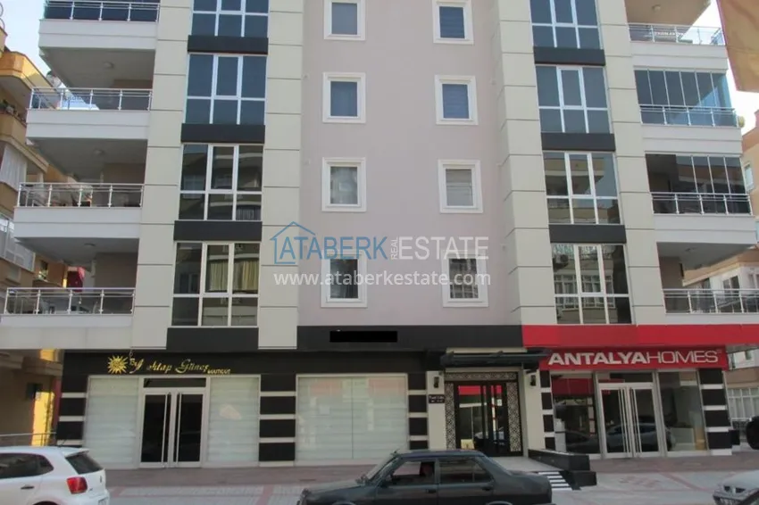 Трехкомнатная квартира в Алании с мебелью в районе пляжа Клеопатра 4 