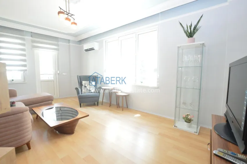 Приобрести Квартира в центре Алании с мебелью и отдельной кухней в городском доме 4 