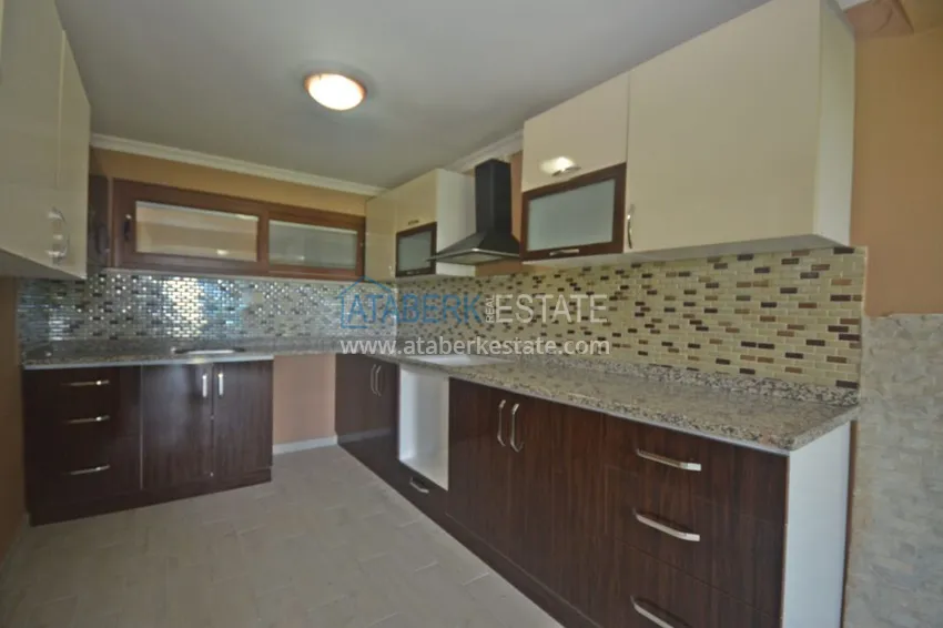 Приобрести Трехуровневая смежная вилла в районе Демирташ с собственным садом 5 