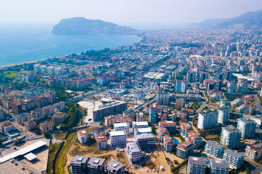 Квартира в Оба просторная с отдельной кухней, в комплексе с инфраструктурой 5 