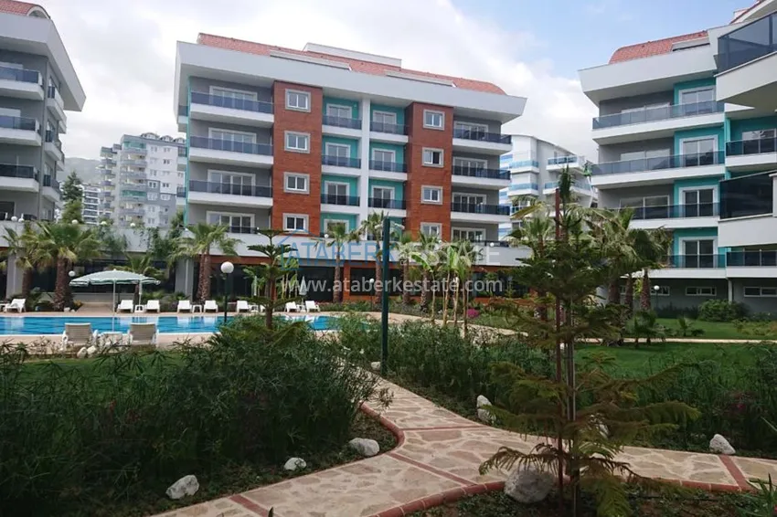 Квартира в Оба просторная с отдельной кухней, в комплексе с инфраструктурой 6 