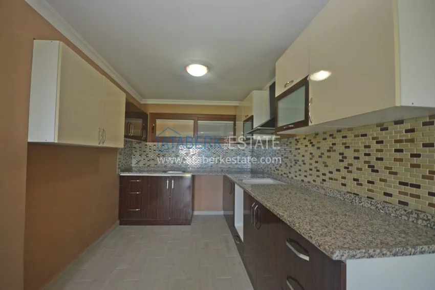 Приобрести Трехуровневая смежная вилла в районе Демирташ с собственным садом 6 