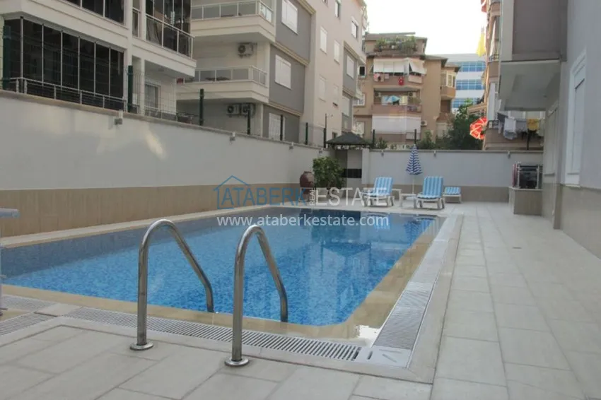 Трехкомнатная квартира в Алании с мебелью в районе пляжа Клеопатра 6 