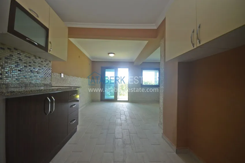 Приобрести Трехуровневая смежная вилла в районе Демирташ с собственным садом 7 