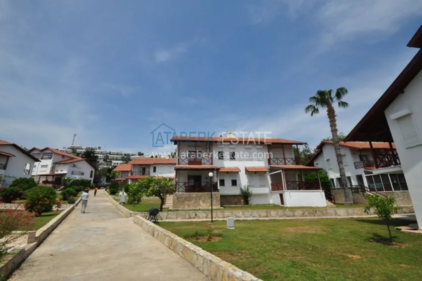 Вилла в районе Демирташ с мебелью, садиком и великолепным видом на море  7 