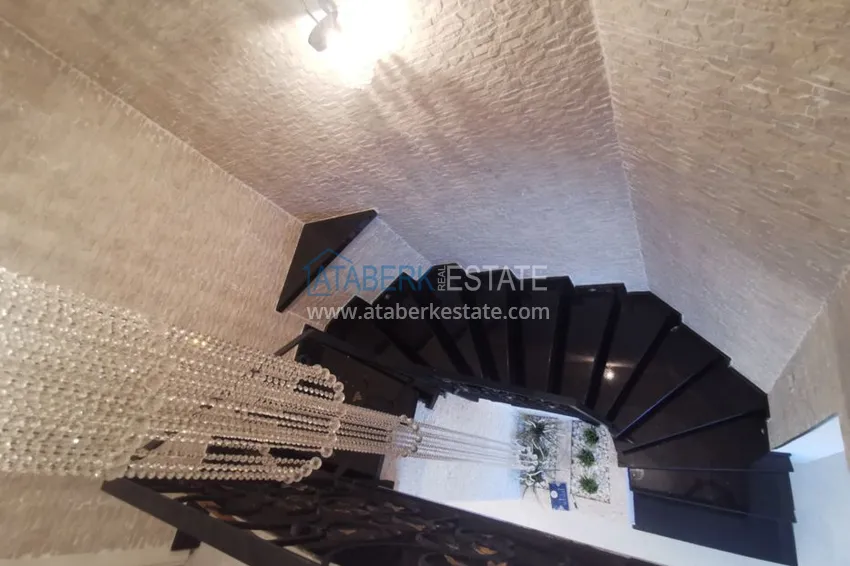 Приобрести Вилла в районе Демирташ с мебелью, садиком и великолепным видом на море  11 