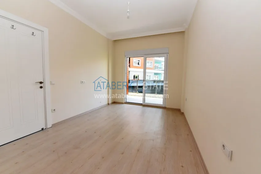 Приобрести Квартира в Оба просторная с отдельной кухней, в комплексе с инфраструктурой 9 