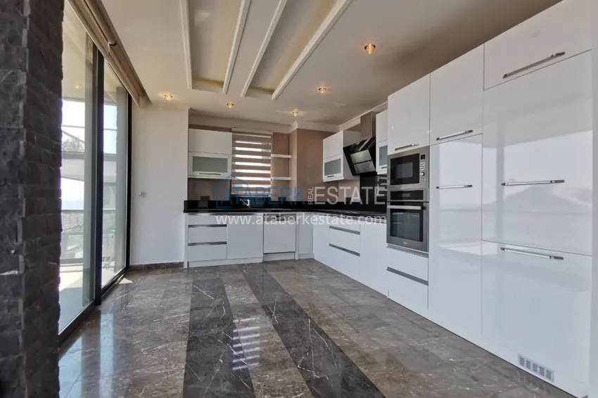 Приобрести Видовая квартира в центре Алании в эксклюзивном комплексе  9 