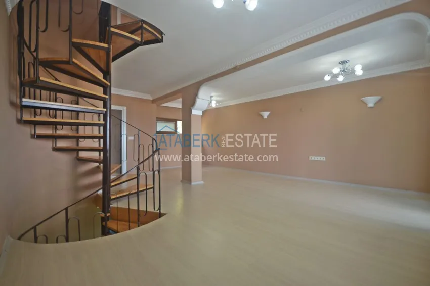 Приобрести Трехуровневая смежная вилла в районе Демирташ с собственным садом 11 