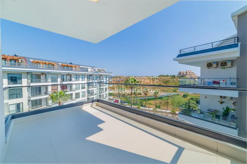 Приобрести Пентхаус в Кестеле с авторским ремонтом и стильной новой мебелью 12 