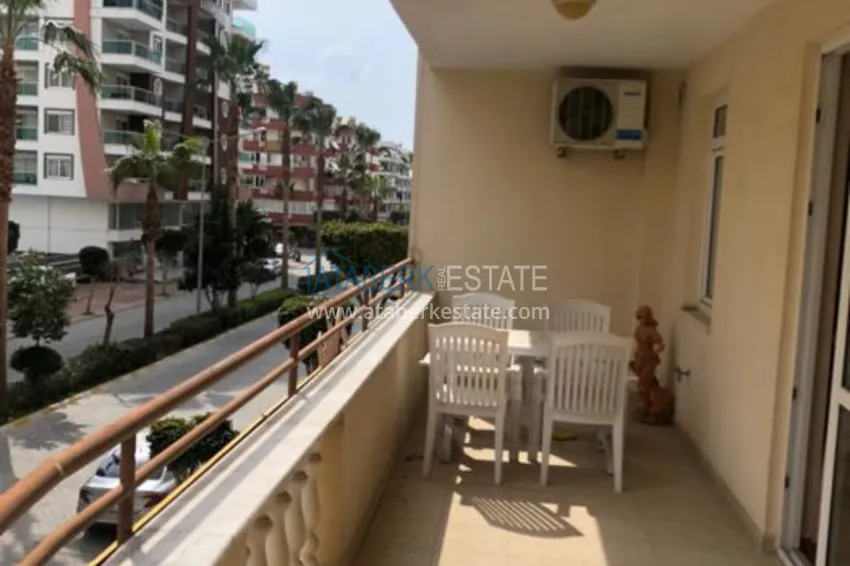 Приобрести Квартира в Махмутларе, трехкомнатная с мебелью в жилом комплексе 13 