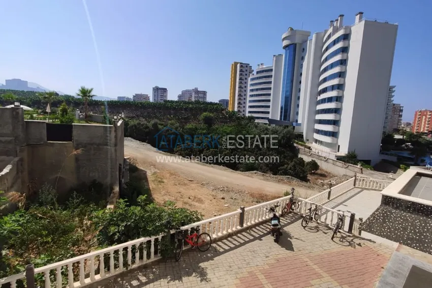 Приобрести Квартира в Махмутларе трехкомнатная с видом на горы в жилом комплексе  14 