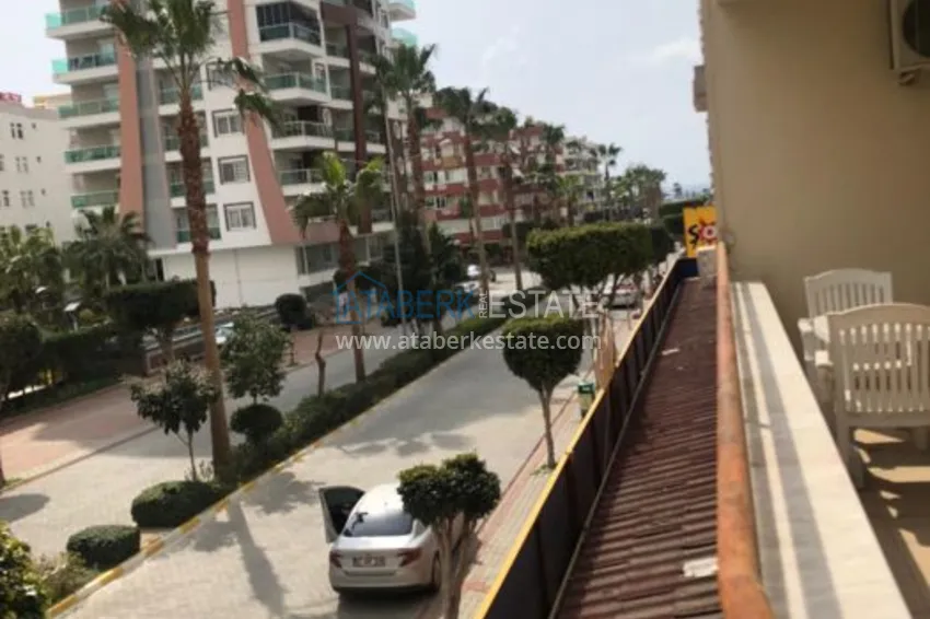 Приобрести Квартира в Махмутларе, трехкомнатная с мебелью в жилом комплексе 14 