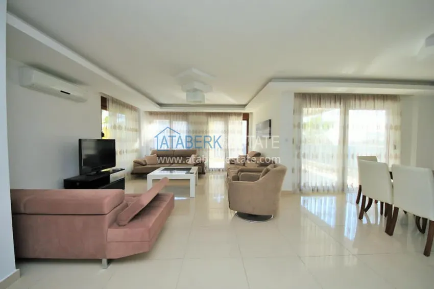 Приобрести Вилла в Алании меблированная с частным бассейном, с правом на гражданство 1 