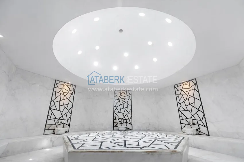 Пентхаус в Кестеле с авторским ремонтом и стильной новой мебелью 29 