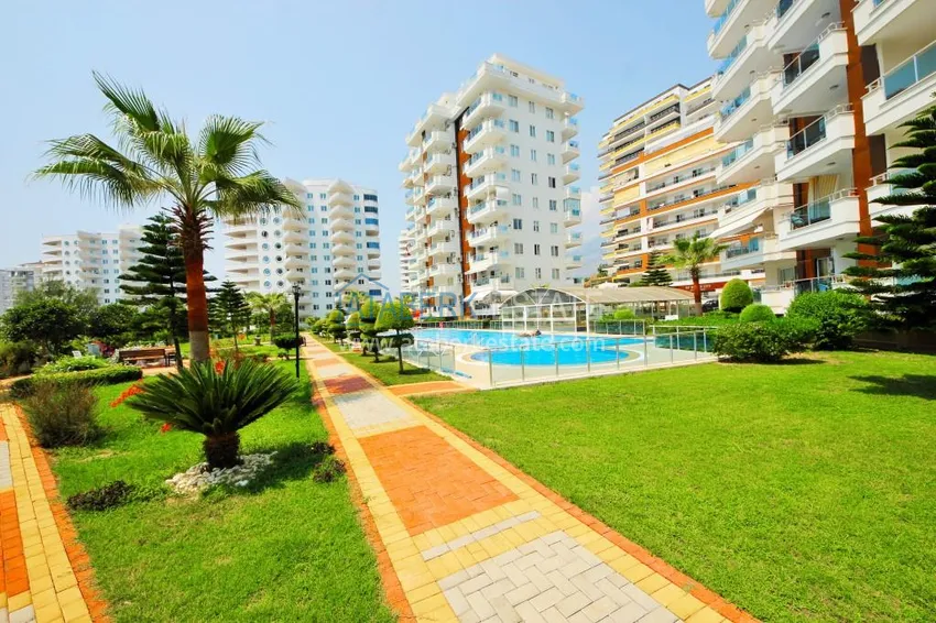 Квартира с мебелью, в Махмутларе в комфортабельном комплексе 3 