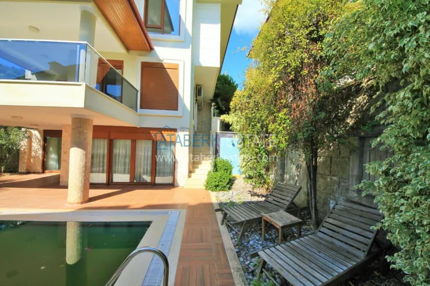 Вилла в Алании меблированная с частным бассейном, с правом на гражданство 4 