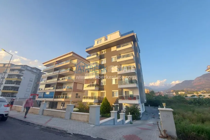 Квартира в районе Кестель с новой мебелью, видом на море и горы 4 