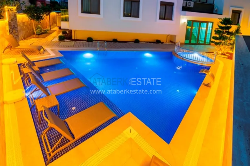 Квартиры в центре Алании - новостройка, район пляжа Кейкубат, 50 метров от моря  4 