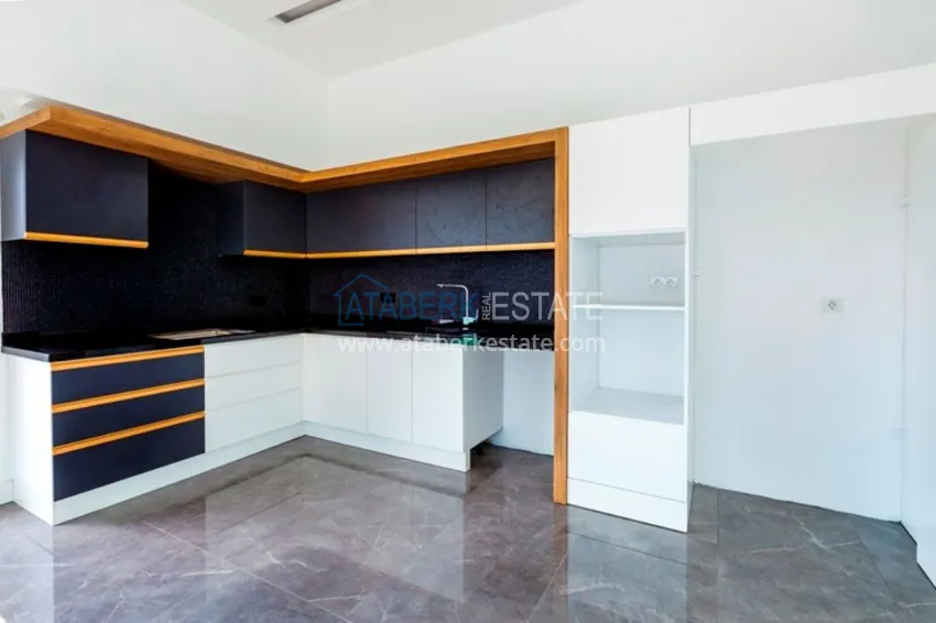 Приобрести Квартиры в центре Алании - новостройка, район пляжа Кейкубат, 50 метров от моря  6 