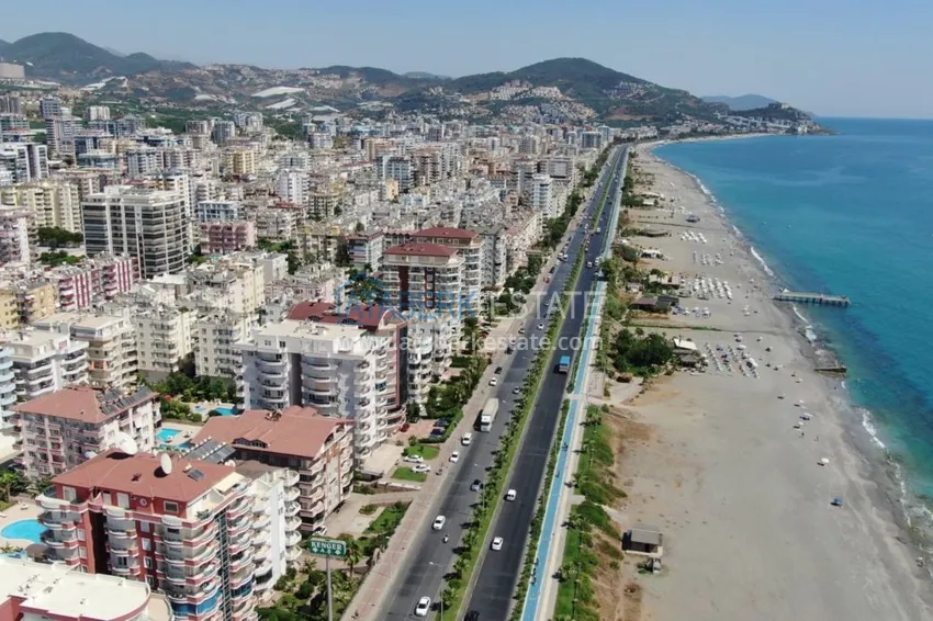 Квартира в Махмутларе меблированная на первой береговой линии 7 