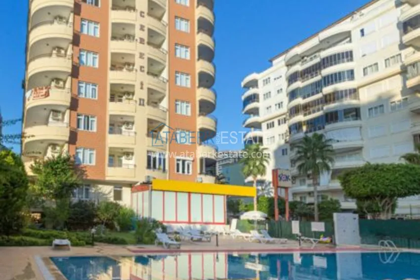 Квартира в Махмутларе, трехкомнатная с мебелью в жилом комплексе 8 