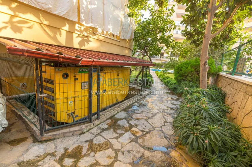 Квартира в Махмутларе, трехкомнатная с мебелью в жилом комплексе 9 