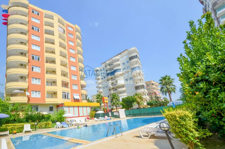 Квартира в Махмутларе трехкомнатная - с мебелью в жилом комплексе 1 