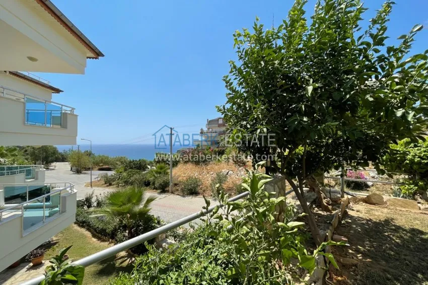 Садовый дуплекс в районе Конаклы Алания в элитной резиденции 11 