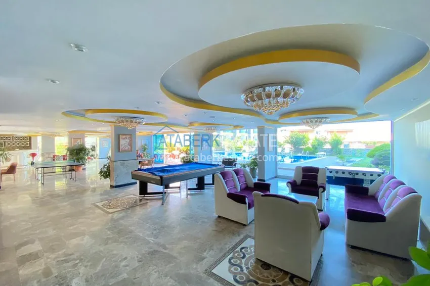 Пентхаус в Каргыджаке с мебелью, видом на море и горы в жилом комплексе 10 