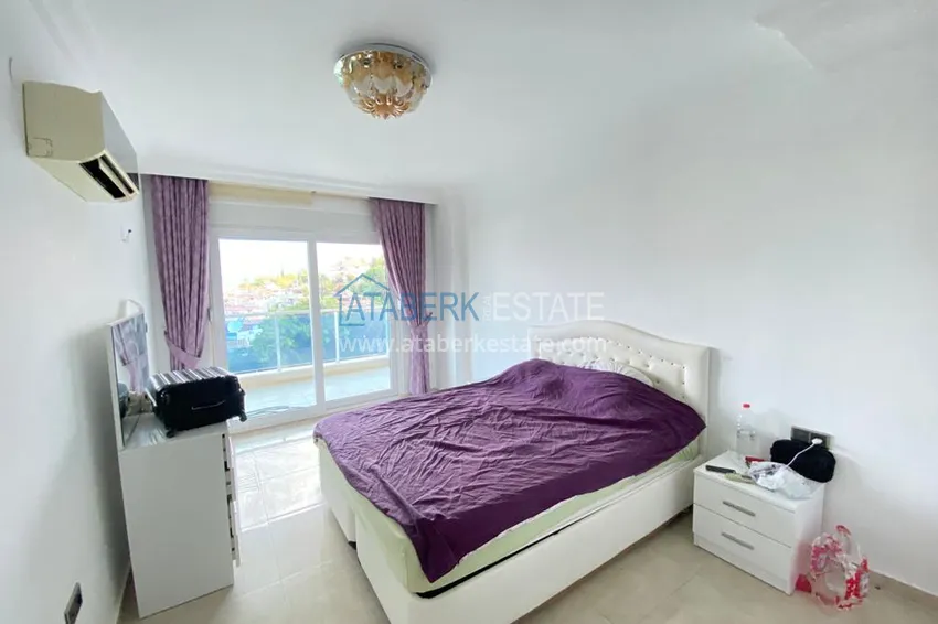 Приобрести Пентхаус в Каргыджаке с мебелью, видом на море и горы в жилом комплексе 11 