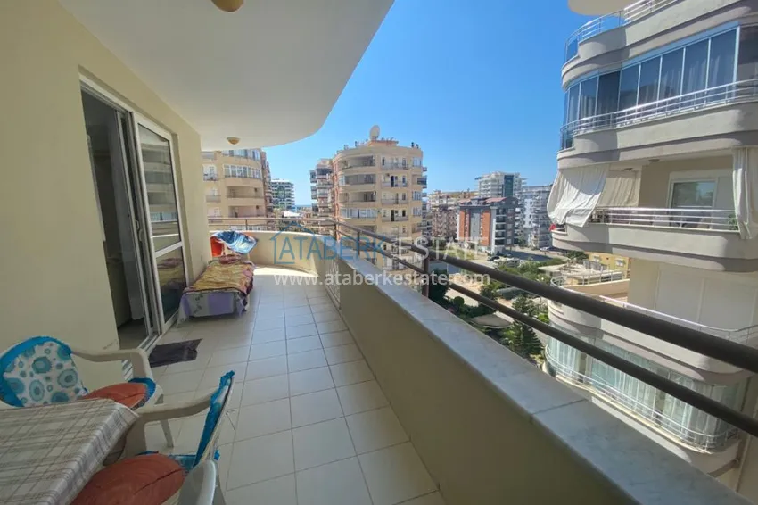 Приобрести Квартира в Махмутларе трехкомнатная - с мебелью в жилом комплексе 11 